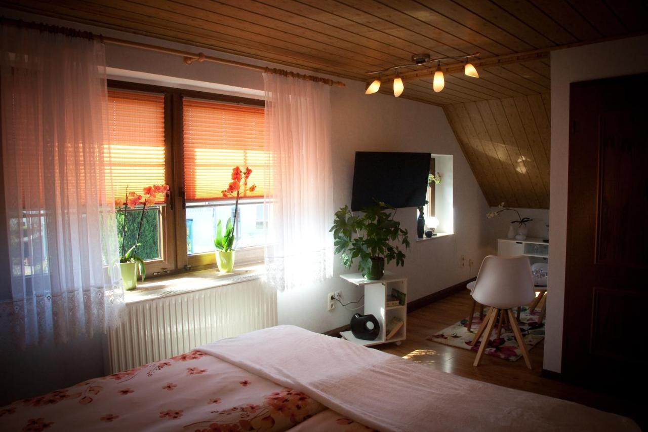 Ferienwohnung Gästezimmer im Grünen Haus Thum Exterior foto